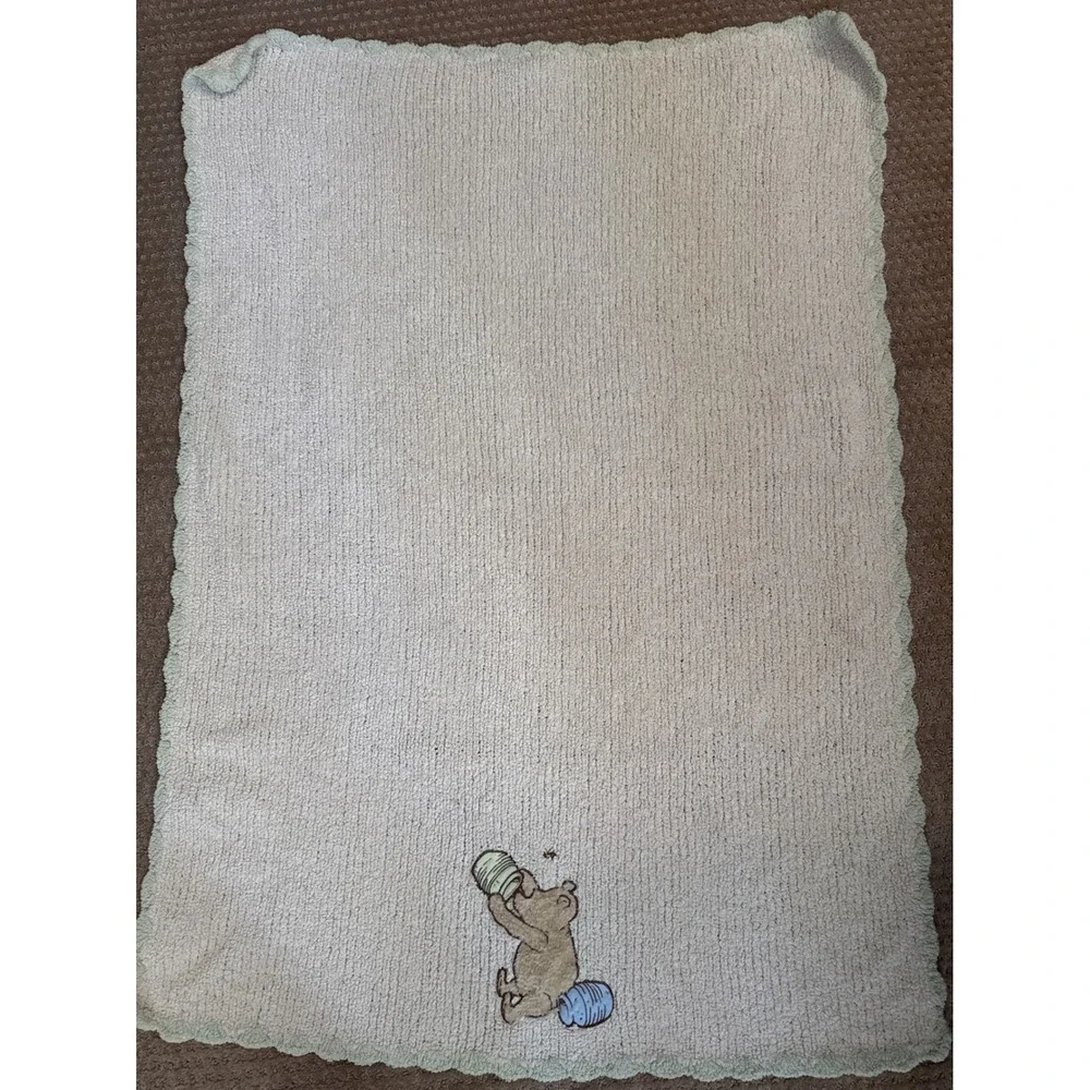 Disney Classic Pooh Vintage 2000s Chenille Baby Blanket Cream Green Scalloped